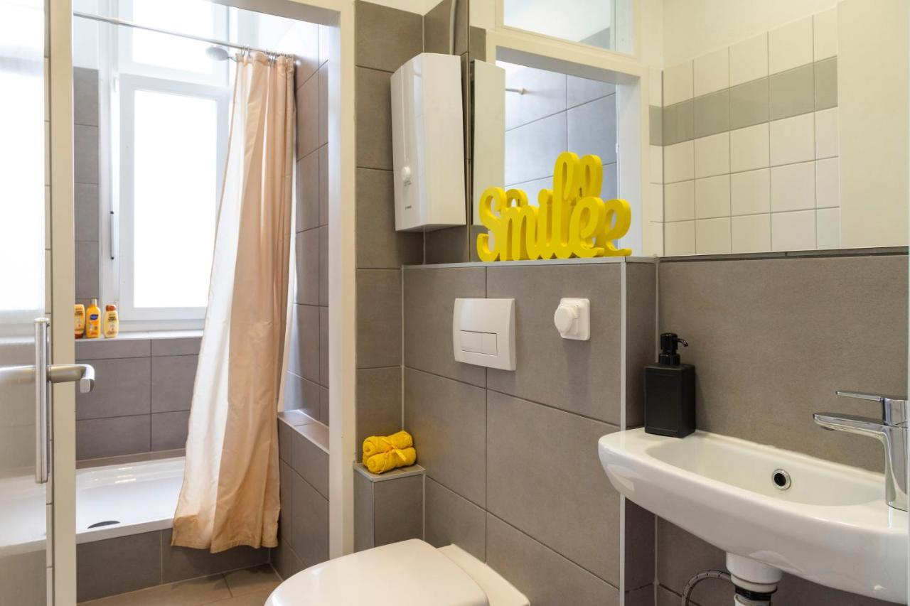 Central +3br +big Living Next To U-station Apartamento *